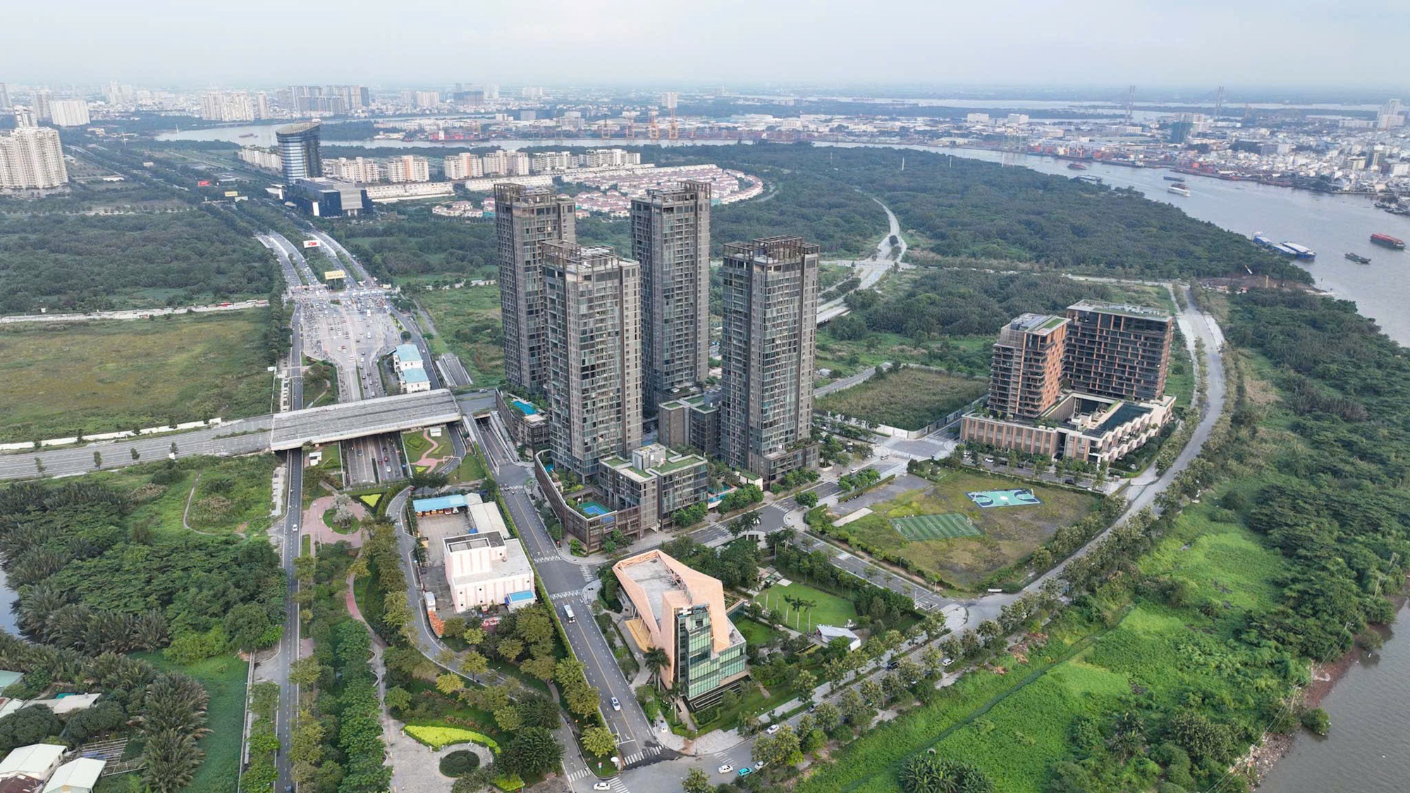 Siêu đô thị TP.HCM cần quảng trường xứng tầm- Ảnh 5. Siêu đô thị TP.HCM cần quảng trường xứng tầm- Ảnh 5.