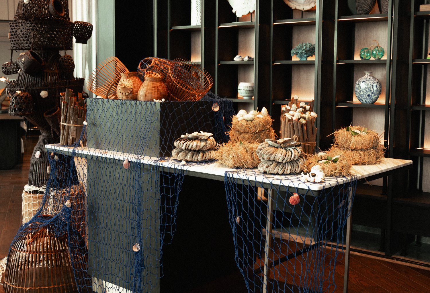 Độc đáo triển lãm tôn vinh di sản và thời trang Việt- Ảnh 10.