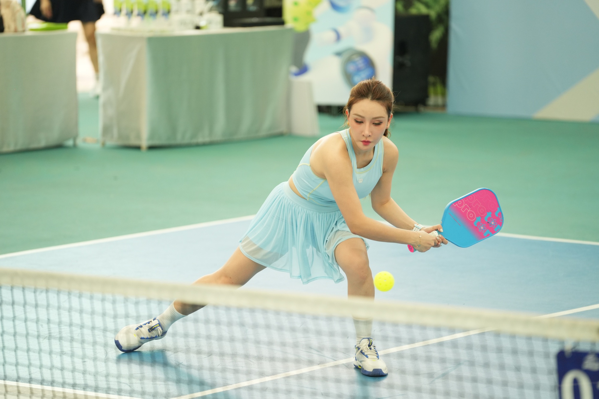 Chân dung nữ CEO chiến đét ở Fancy Pickleball #withGalaxy: Diện cây đồ 10 triệu, vibe phú bà nhìn là biết- Ảnh 4. Chân dung nữ CEO chiến đét ở Fancy Pickleball #withGalaxy: Diện cây đồ 10 triệu, vibe phú bà nhìn là biết- Ảnh 4.