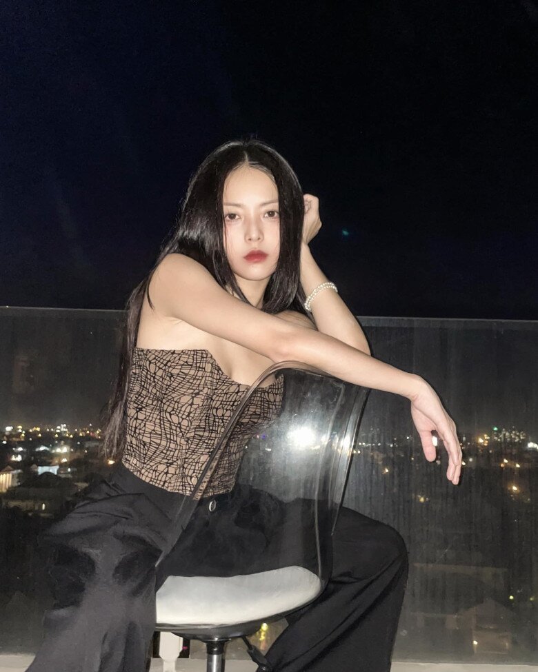 Con gái diễn viên Mai Phương có vẻ đẹp điện ảnh chuẩn “con nhà nòi” từ thời học sinh, nay quyến rũ bất ngờ, trẻ xinh như gái 18 14 Con gái diễn viên Mai Phương có vẻ đẹp điện ảnh chuẩn “con nhà nòi” từ thời học sinh, nay quyến rũ bất ngờ, trẻ xinh như gái 18 - 17