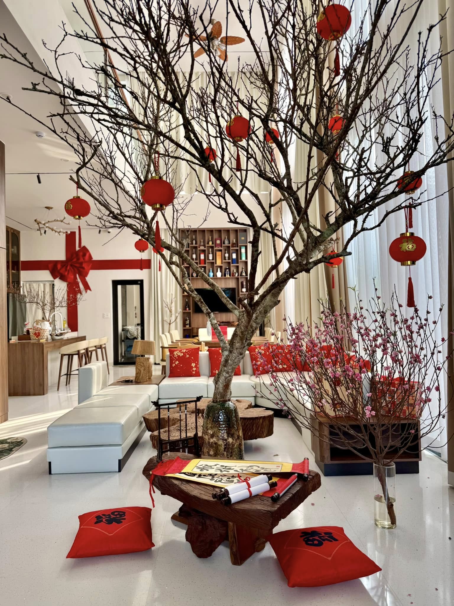 Nữ nghệ sĩ trẻ đẹp là CEO sở hữu spa làm đẹp, khu du lịch sinh thái 50.000m2, sinh 4 con cho đại gia - Ảnh 7. Nữ nghệ sĩ trẻ đẹp là CEO sở hữu spa làm đẹp, khu du lịch sinh thái 50.000m2, sinh 4 con cho đại gia - Ảnh 7.