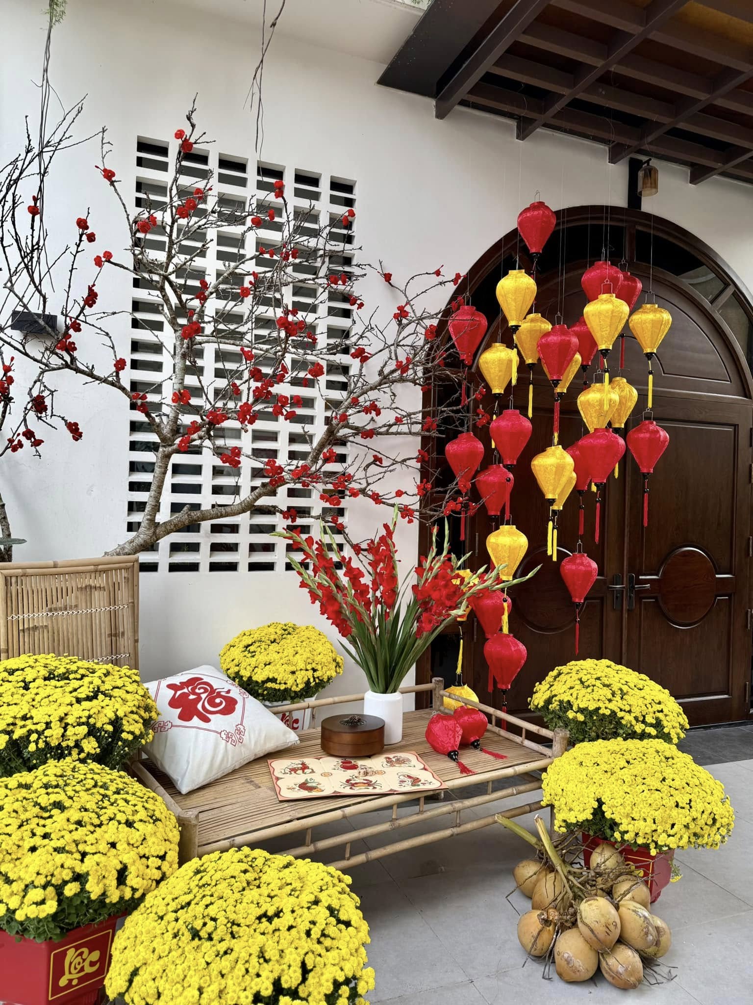 Nữ nghệ sĩ trẻ đẹp là CEO sở hữu spa làm đẹp, khu du lịch sinh thái 50.000m2, sinh 4 con cho đại gia - Ảnh 8. Nữ nghệ sĩ trẻ đẹp là CEO sở hữu spa làm đẹp, khu du lịch sinh thái 50.000m2, sinh 4 con cho đại gia - Ảnh 8.