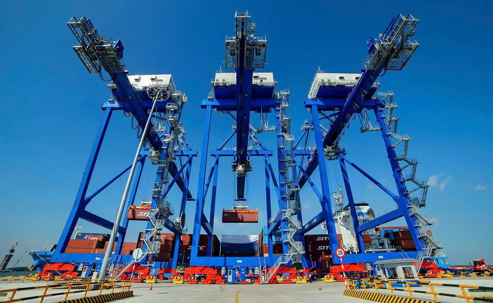 Cảng Phước An rộng 183 ha nằm bên bờ sông Thị Vải là cảng biển lớn nhất Đồng Nai đã đưa vào khai thác. Cảng biển có tuyến luồng được đánh giá tốt nhất hiện nay của Việt Nam, nằm trong vùng kinh tế trọng điểm phía Nam. Ảnh: VŨ HỘI. tỉnh Đồng Nai.jpg