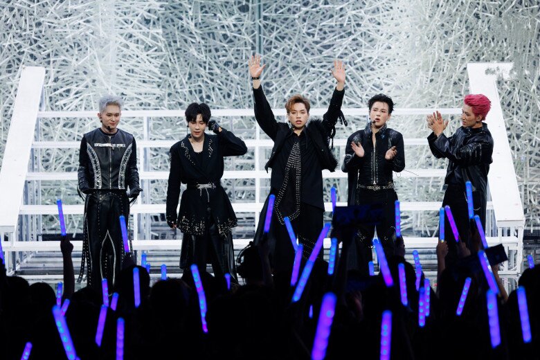 "Anh trai say hi" tập 2: Vũ Cát Tường rơi nước mắt, Liên quân 2 giành chiến thắng sít sao 10 Đội trưởng Khoi Vu thể hiện thế mạnh dẫn dắt đồng đội.