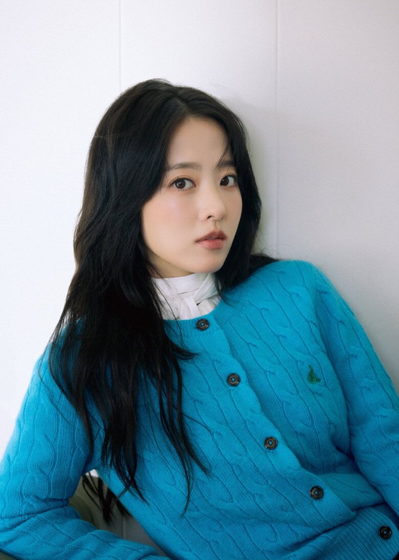 Mỹ nhân sở hữu đôi mắt đẹp nhất showbiz U40 vẫn như nữ sinh: Ăn loại quả "chống già" mỗi sáng, có 1 vật bất ly thân 2 Ăn táo mỗi sáng và uống ít nhất 1,5L nước lọc là thói quen được Park Bo Young duy trì suốt nhiều năm qua.