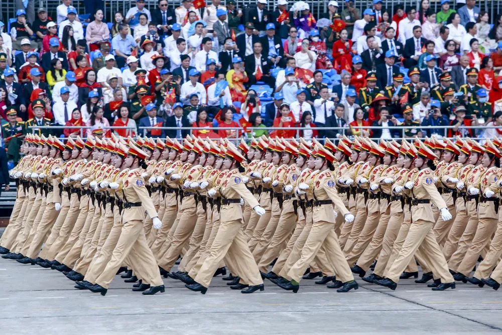 Khối nữ sỹ quan CSGT tham gia diễu binh, diễu hành tại sự kiện A80. Ảnh: ĐẶNG TRUNG dieu-binh-a80-1-8919-5419.jpg
