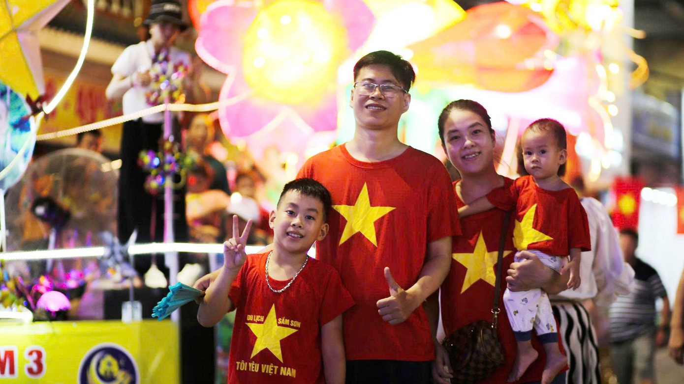 Lễ hội đèn lồng Tuyên Quang - Ánh sáng tuổi thơ từ bàn tay cộng đồng - Ảnh 8.