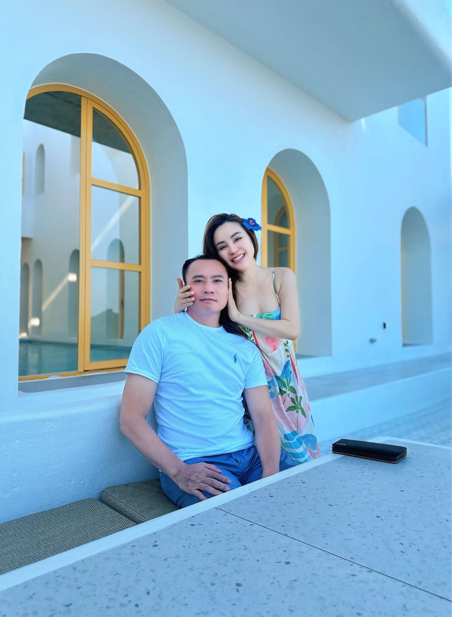 Nữ nghệ sĩ có biệt thự từ TP.HCM ra Hải Phòng, được chồng đại gia yêu chiều, trông con cho đi hát - Ảnh 4. Nữ nghệ sĩ có biệt thự từ TP.HCM ra Hải Phòng, được chồng đại gia yêu chiều, trông con cho đi hát - Ảnh 4.