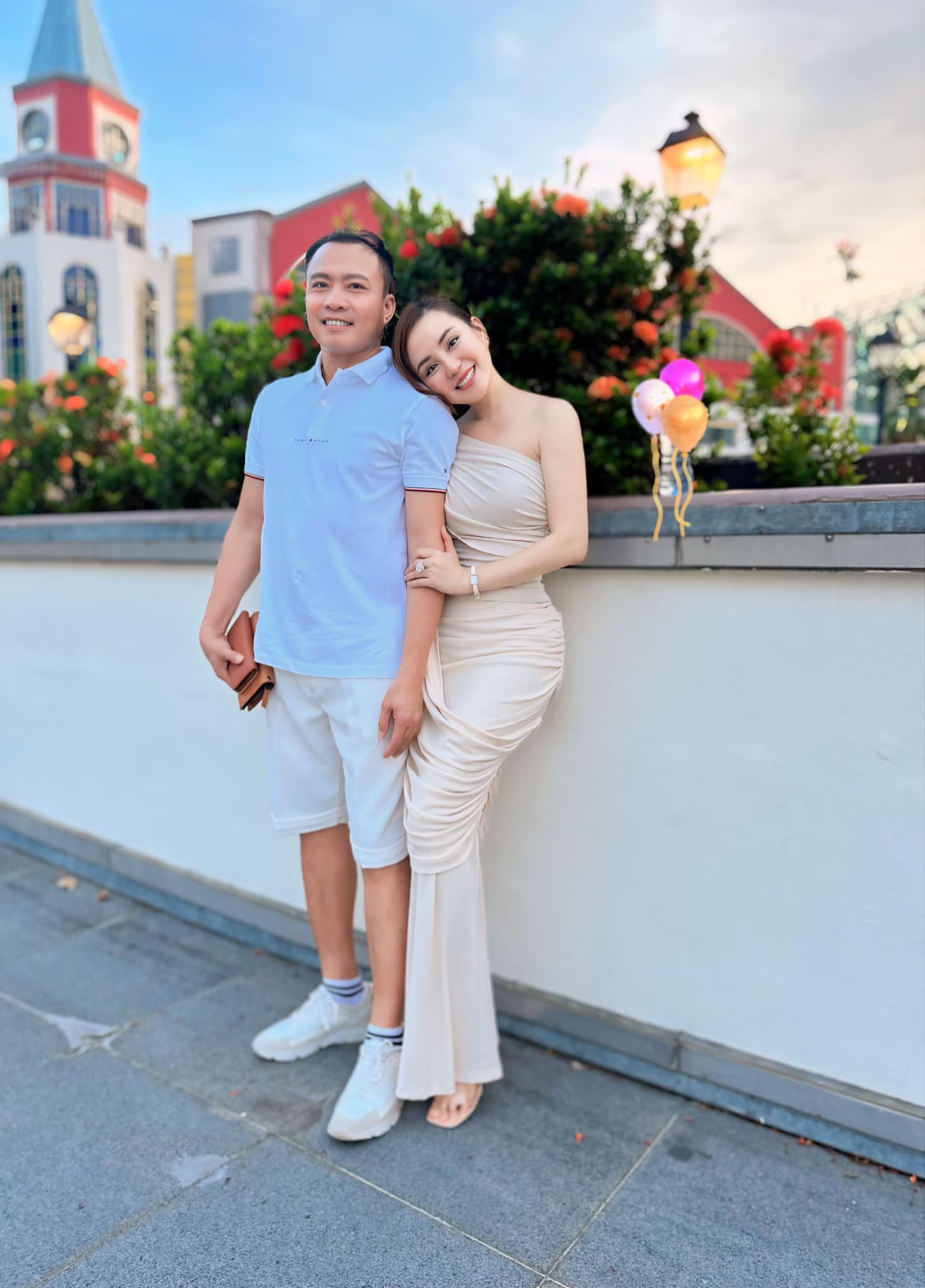 Nữ nghệ sĩ có biệt thự từ TP.HCM ra Hải Phòng, được chồng đại gia yêu chiều, trông con cho đi hát - Ảnh 3. Nữ nghệ sĩ có biệt thự từ TP.HCM ra Hải Phòng, được chồng đại gia yêu chiều, trông con cho đi hát - Ảnh 3.