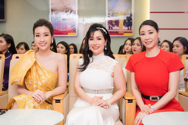 Showbiz Việt có Hoa hậu chỉ cao 1,58m: Gia thế cực khủng, sống bí ẩn bên trong biệt thự 70 tỷ- Ảnh 9.