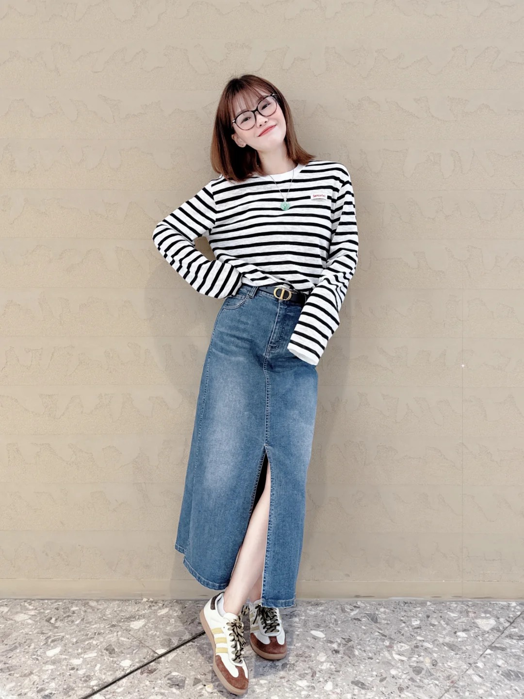 Không phải blazer hay váy hoa, “áo kẻ sọc” mới là item đáng sắm nhất mùa thu - Ảnh 5. Không phải blazer hay váy hoa, “áo kẻ sọc” mới là item đáng sắm nhất mùa thu - Ảnh 5.