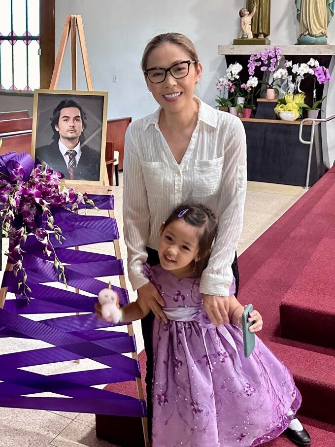 Sau khi chồng mất, vợ Đức Tiến áp lực khi trở thành trụ cột gia đình.