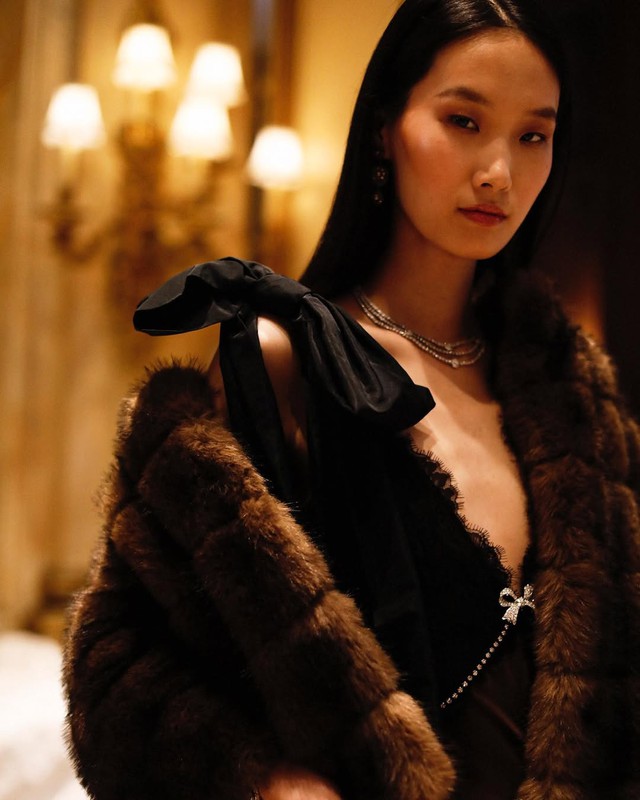 Thời trang lông thú nhân tạo trở lại, chinh phục tín đồ thành thị- Ảnh 3.