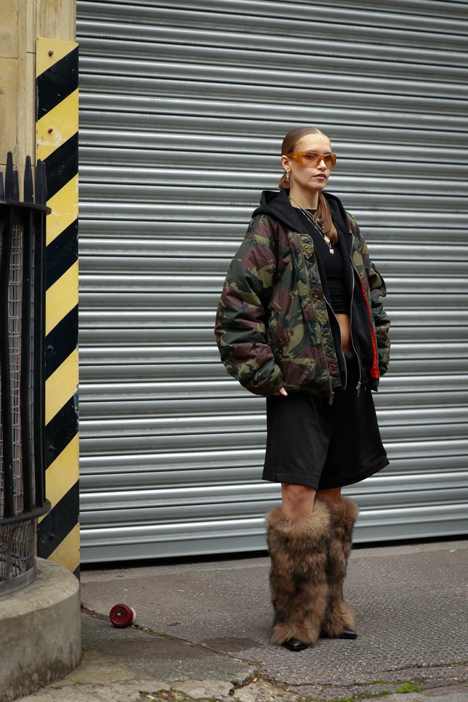 Thời trang lông thú nhân tạo trở lại, chinh phục tín đồ thành thị- Ảnh 5.