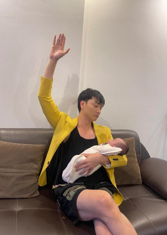 sao việt ngày 28/9/2025 0 Sao Việt 28/9, tin sao việt mới nhất