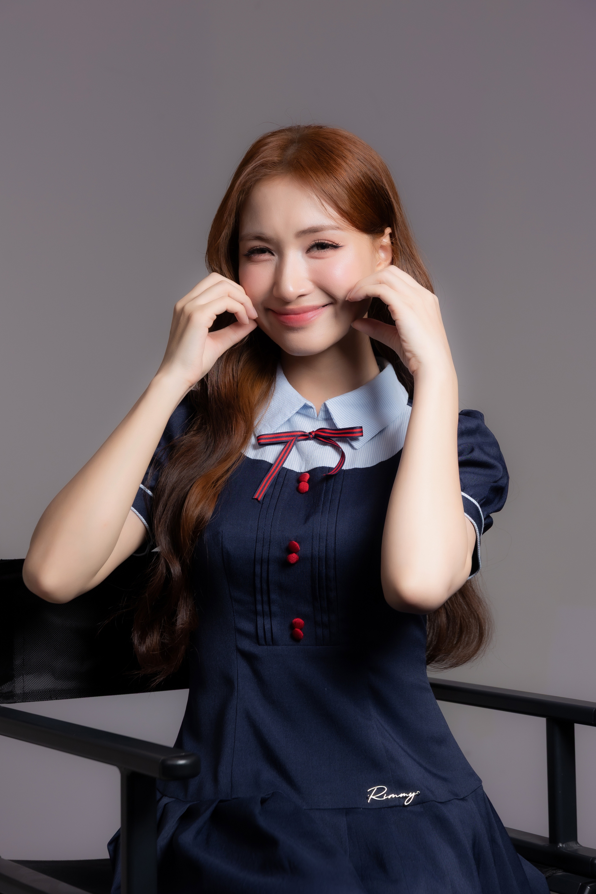 Hoà Minzy lần đầu chia sẻ biến cố ông đột ngột qua đời, khóc nức nở khi thấy giường ông nay chỉ còn di ảnh- Ảnh 5.