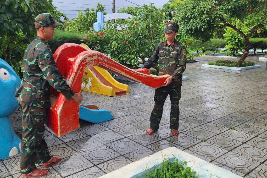 Hơn 1 triệu học sinh nghỉ học tránh bão Bualoi - 2