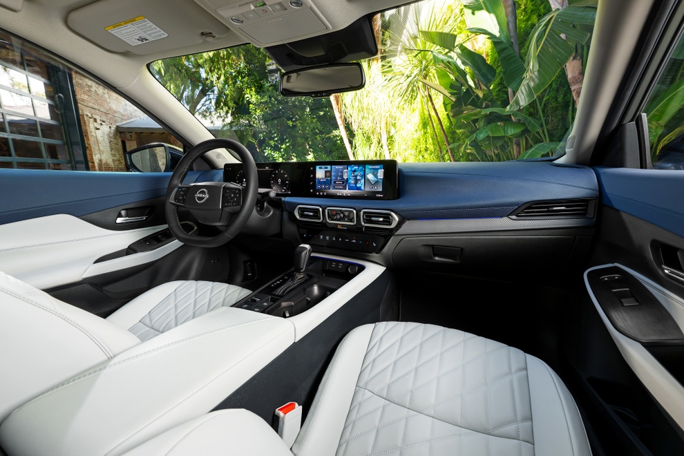 Nissan quyết “vượt khó”, nâng cấp mẫu sedan bán chạy đối đầu Corolla, Civic - 4