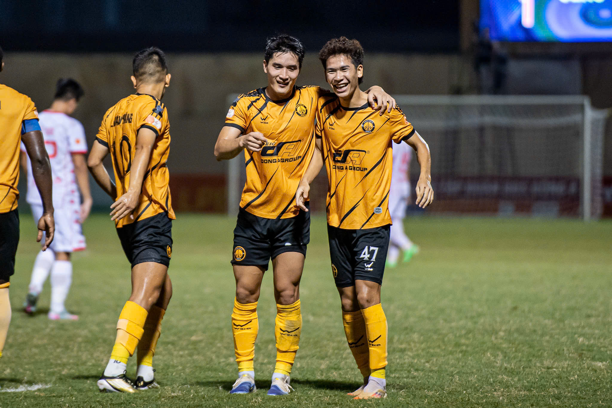 Bảng xếp hạng V-League mới nhất: Ninh Bình bị CLB CA TP.HCM bắt kịp, lò ‘xay’ HLV bắt đầu kích hoạt- Ảnh 5.