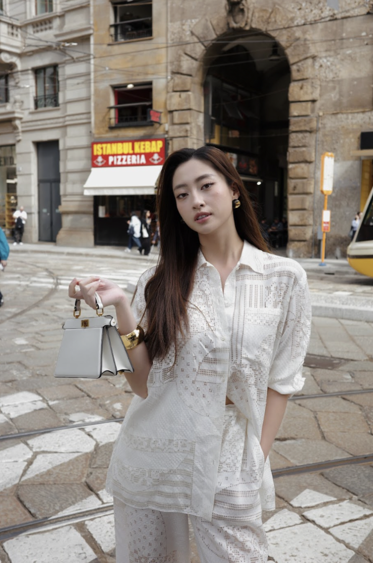 Lương Thùy Linh diện cả cây đồ hiệu Fendi nổi bật tại Milan - 8