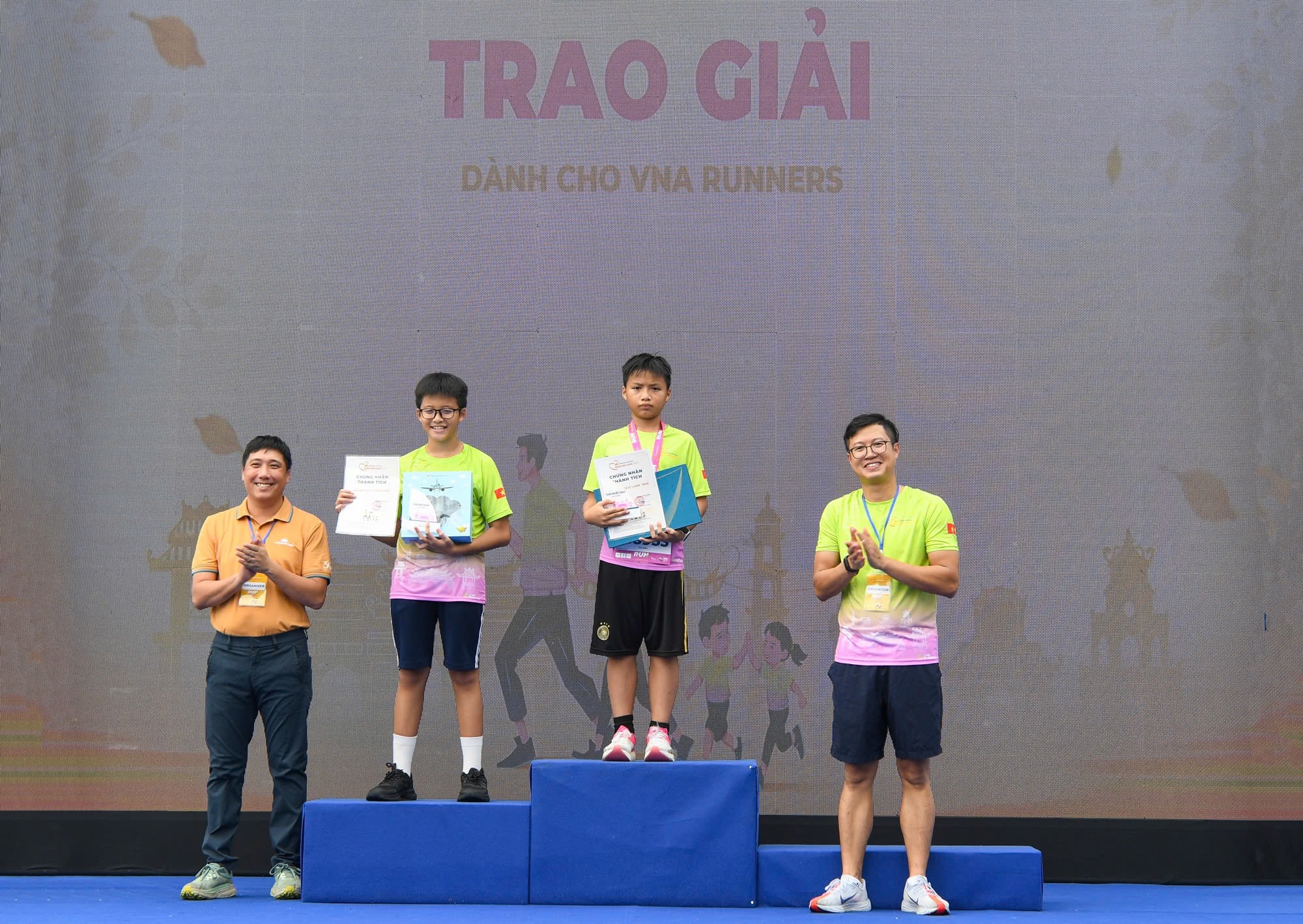 Giải chạy “Run For Love 2025” thành công rực rỡ, khởi động chuỗi chiến dịch “Chạm Thu Hà Nội”- Ảnh 9.