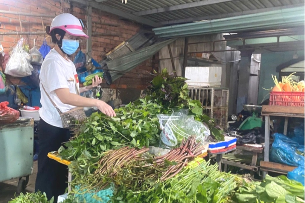 Sinh viên đi chợ: Sợ “chặt chém”, ngại mặc cả từng đồng - 3