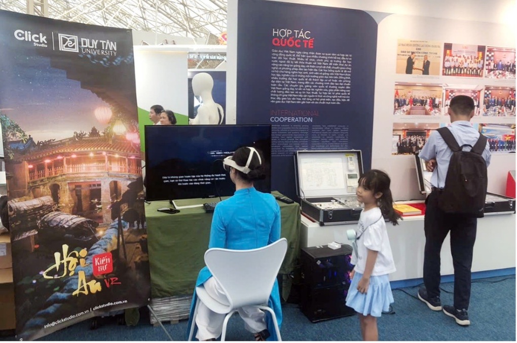 Sản phẩm công nghệ của Đại học Duy Tân gây ấn tượng tại Triển lãm Thành tựu Đất nước - 3