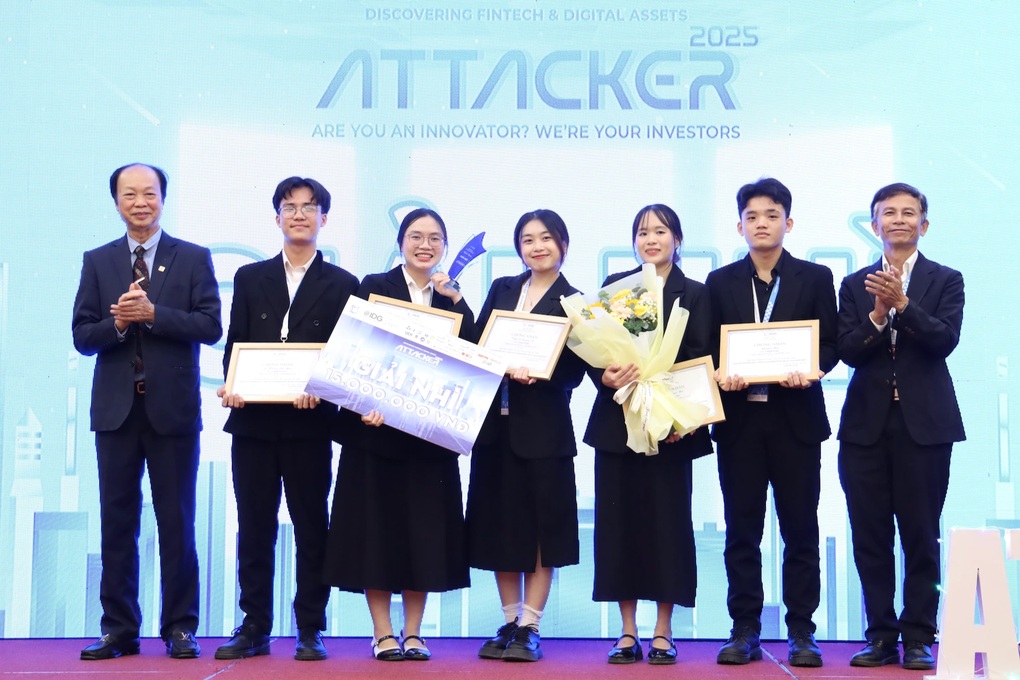 Sinh viên TPHCM viết phần mềm hỗ trợ bạn khó khăn - 2