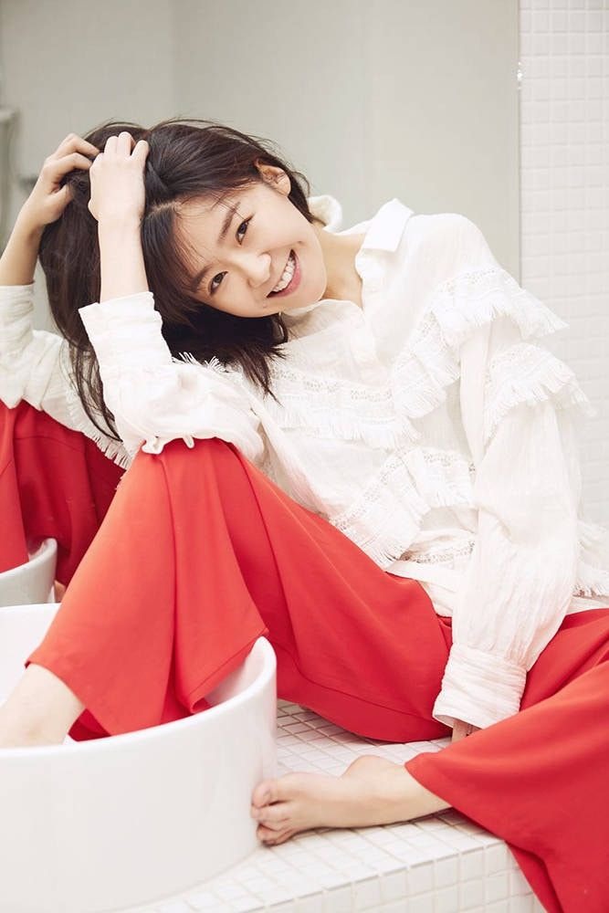 Vụ mỹ nam Trung Quốc ngã lầu tử vong: Mẹ ruột mất tích, 100 người tháo chạy vì bị 15 nghi phạm đe đọa?- Ảnh 4. Vụ mỹ nam Trung Quốc ngã lầu tử vong: Mẹ ruột mất tích, 100 người tháo chạy vì bị 15 nghi phạm đe đọa?- Ảnh 4.