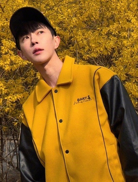 Vụ mỹ nam Trung Quốc ngã lầu tử vong: Mẹ ruột mất tích, 100 người tháo chạy vì bị 15 nghi phạm đe đọa?- Ảnh 6. Vụ mỹ nam Trung Quốc ngã lầu tử vong: Mẹ ruột mất tích, 100 người tháo chạy vì bị 15 nghi phạm đe đọa?- Ảnh 6.