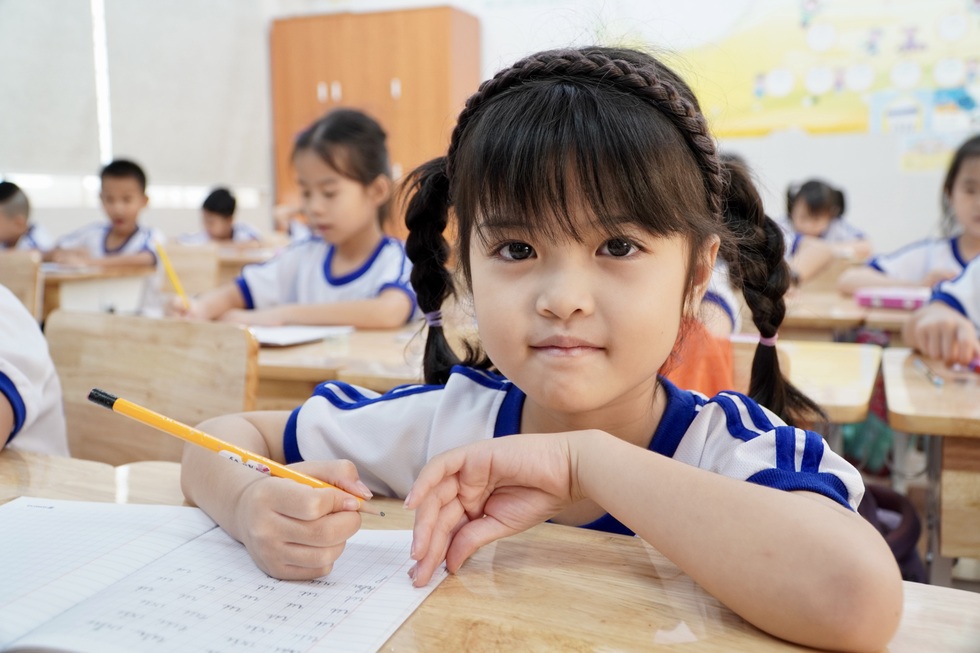 Một bộ SGK thống nhất toàn quốc: “Trông Bắc, trông Nam, trông cả địa cầu” - 2