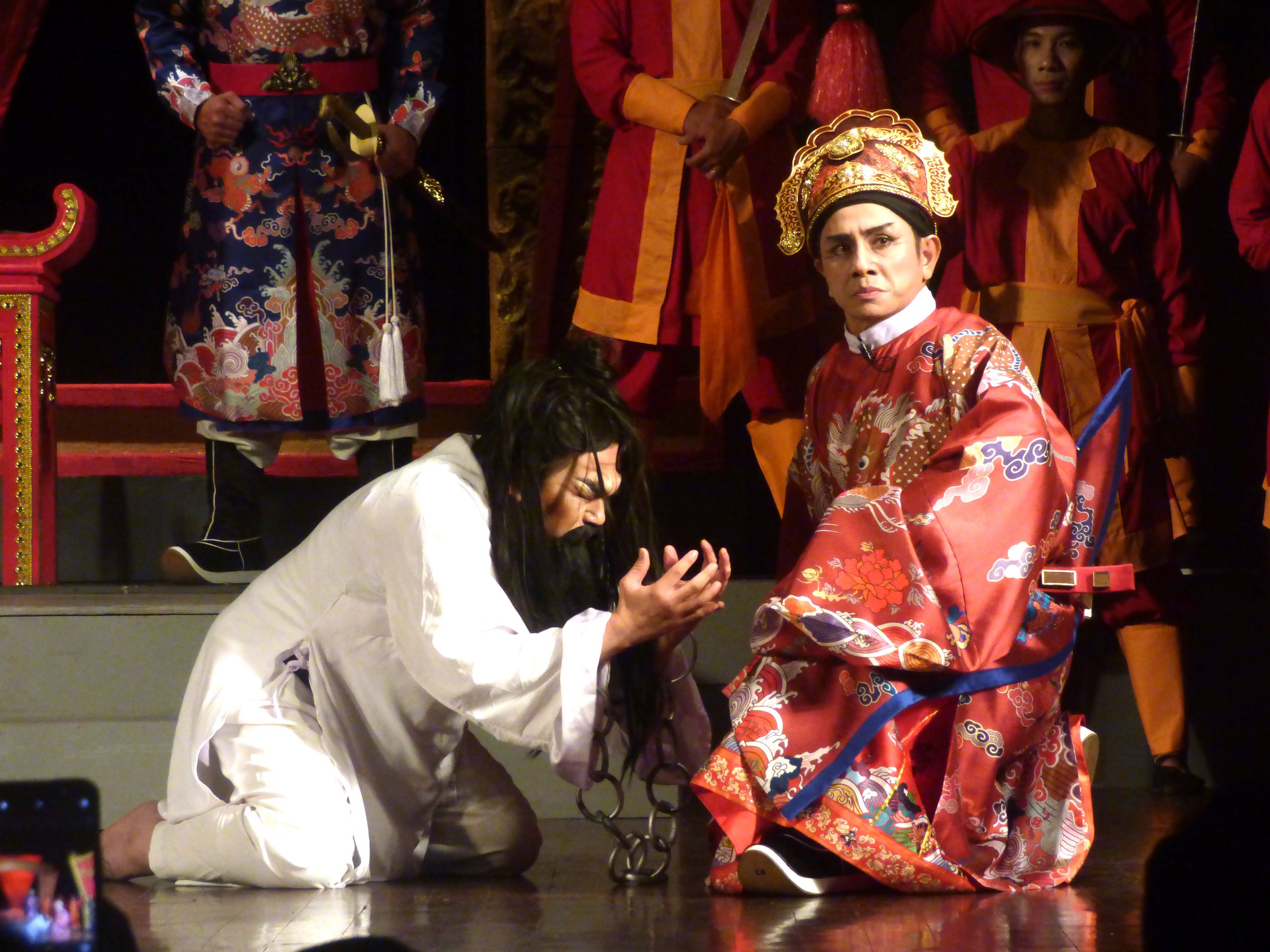 Phát hàng ngàn vé mời cho khán giả xem 3 vở kịch đoạt huy chương vàng - Ảnh 2.