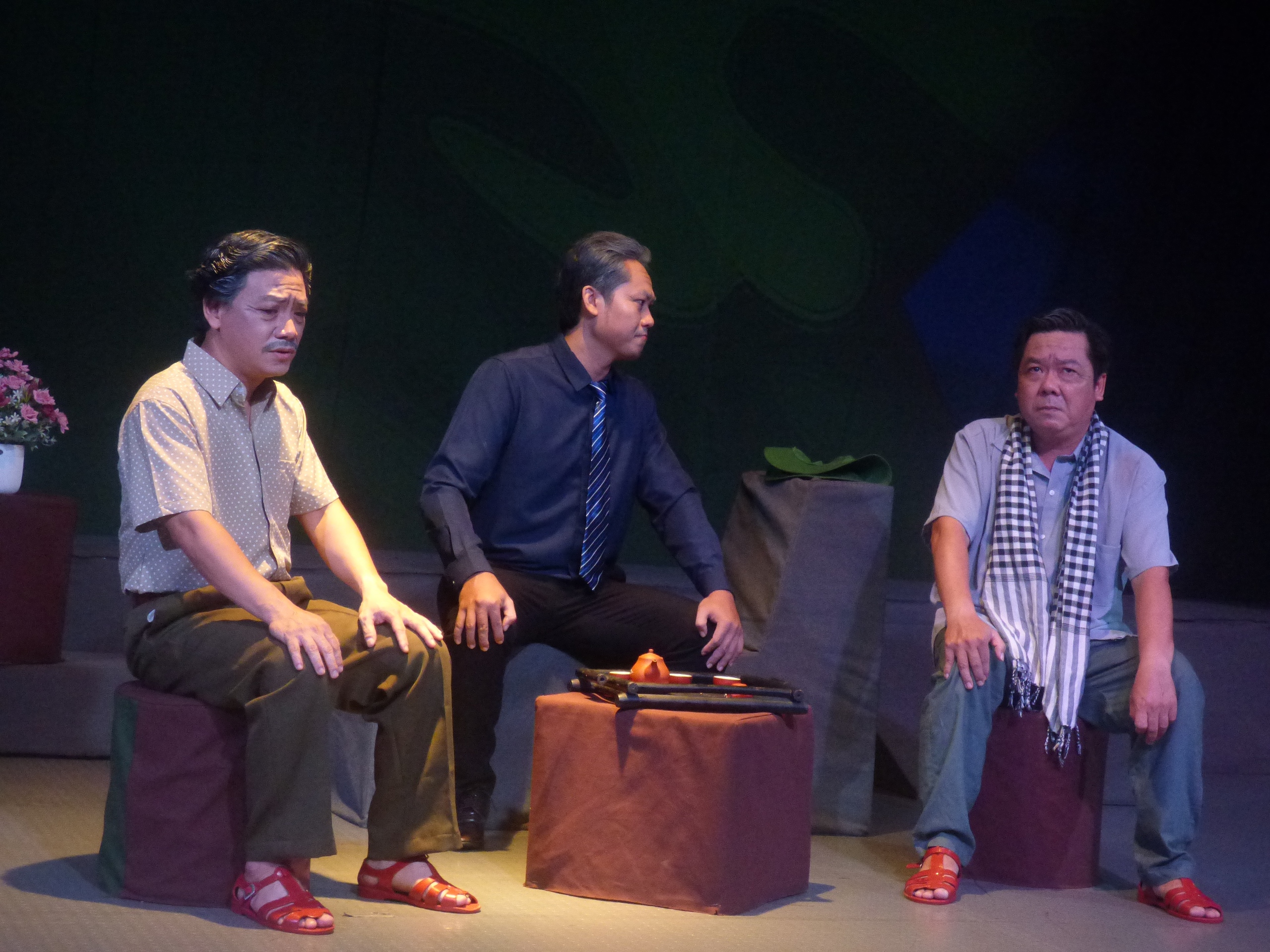 Phát hàng ngàn vé mời cho khán giả xem 3 vở kịch đoạt huy chương vàng - Ảnh 3.