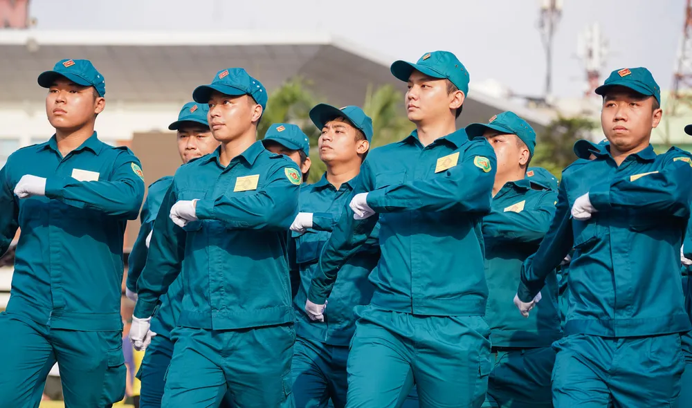 Cán bộ quân sự cấp xã ở TP.HCM được hỗ trợ tiền ăn và tiền lễ, tết. Ảnh: THUẬN VĂN ho-tro-tien-an-tem.jpeg