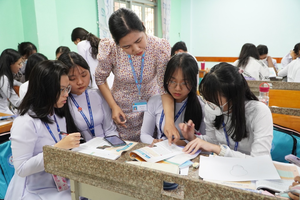 Một bộ SGK thống nhất toàn quốc: Giáo viên kiến nghị sửa môn tích hợp - 2