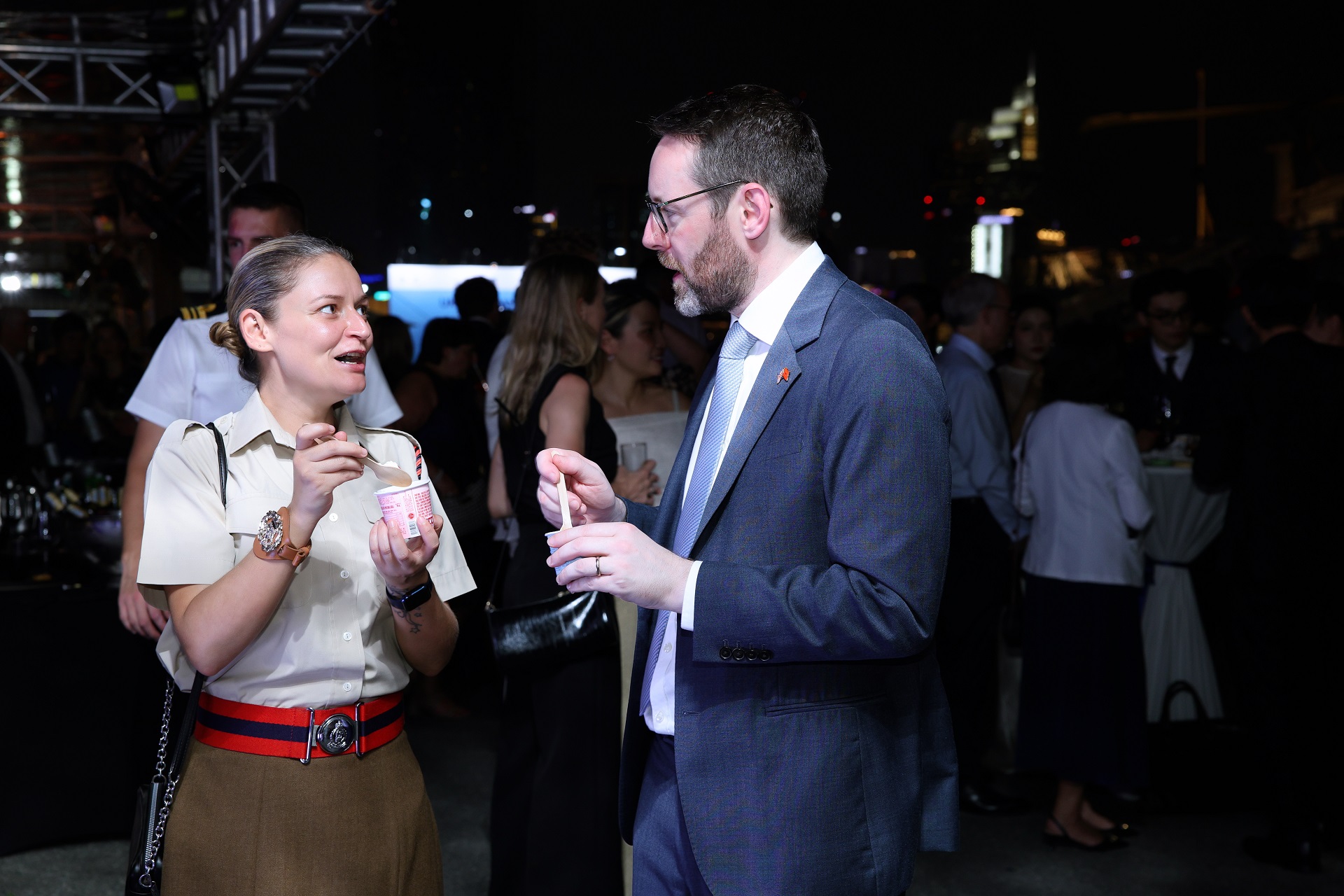 Món Việt xuất hiện trong sự kiện đón tàu Hải quân Hoàng gia Anh - Ảnh 4.