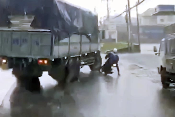 Xe tải hai lần cán qua người đi xe máy: Tài xế lãnh 2 năm 6 tháng tù - Ảnh 2.