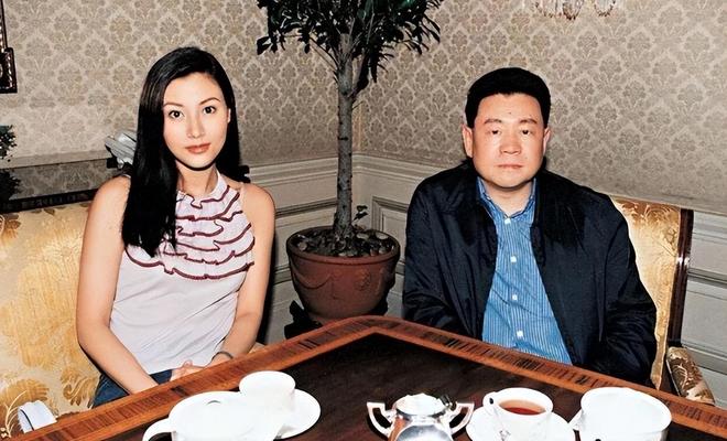 Có 1 nàng hậu "đáng sợ" khiến giới phu nhân hào môn nhấp nhổm không yên - Ảnh 4.