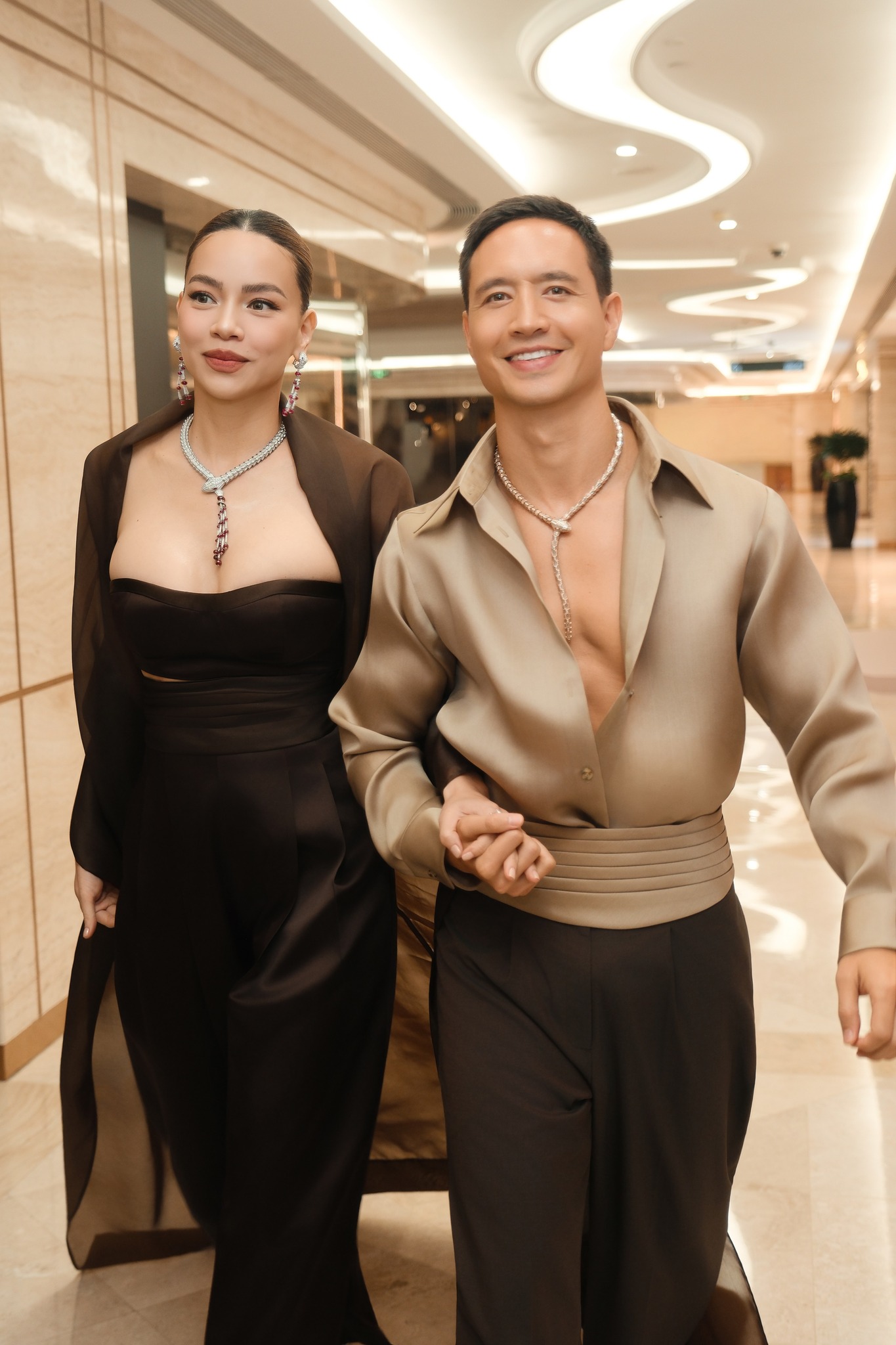 Mỹ nhân Việt duy nhất đọ sắc với Thư Kỳ lẫn Lưu Diệc Phi, kết quả thế nào mà netizen chấm thẳng 0 điểm - Ảnh 6.