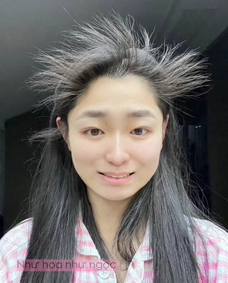 Nghe lời bà ngoại, tôi thử gội đầu bằng lá dâm bụt và phát hiện ra đây chính là “dầu gội tự nhiên” tốt nhất cho tóc - Ảnh 7.