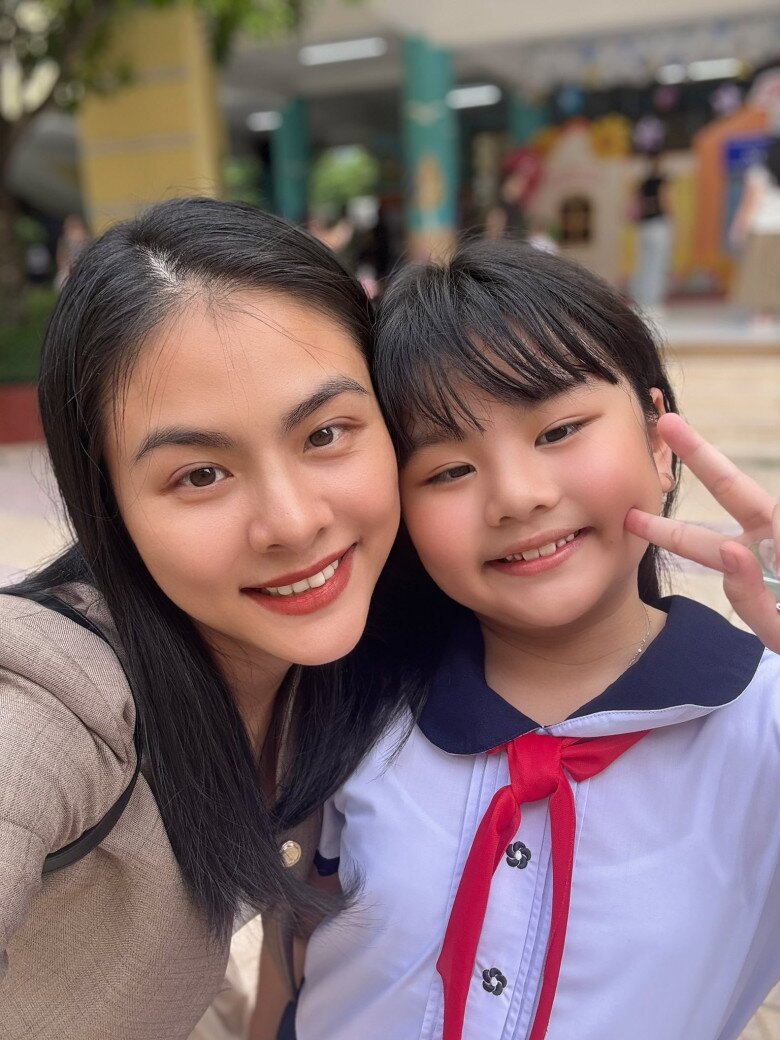 Vân Trang cho con gái lớn học ở trường công từ khi vào lớp 1.