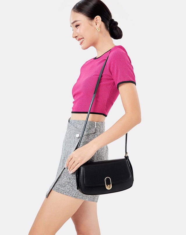 Hô biến phong cách đơn điệu thành ấn tượng với túi xách- Ảnh 4. Hô biến phong cách đơn điệu thành ấn tượng với túi xách- Ảnh 4.