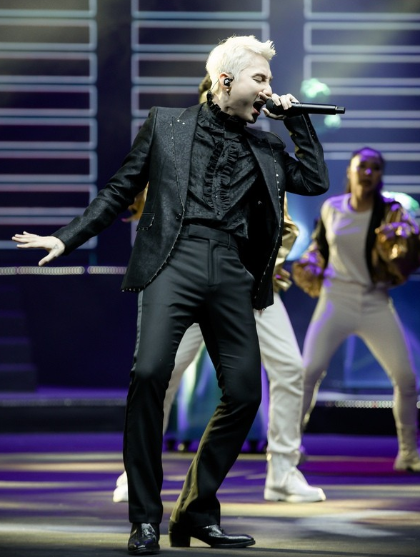 Sơn Tùng M-TP được khen mặc đẹp hơn người mẫu 1m8 của Balenciaga, có xứng đáng?- Ảnh 7. Sơn Tùng M-TP được khen mặc đẹp hơn người mẫu 1m8 của Balenciaga, có xứng đáng?- Ảnh 7.