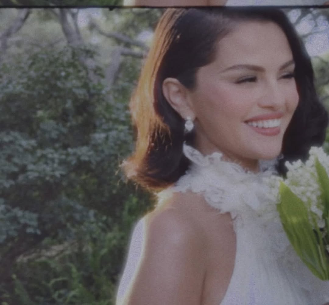 "Cú lật kèo" gây sốc giữa drama mẹ con Selena Gomez trong đám cưới thế kỷ - Ảnh 5.