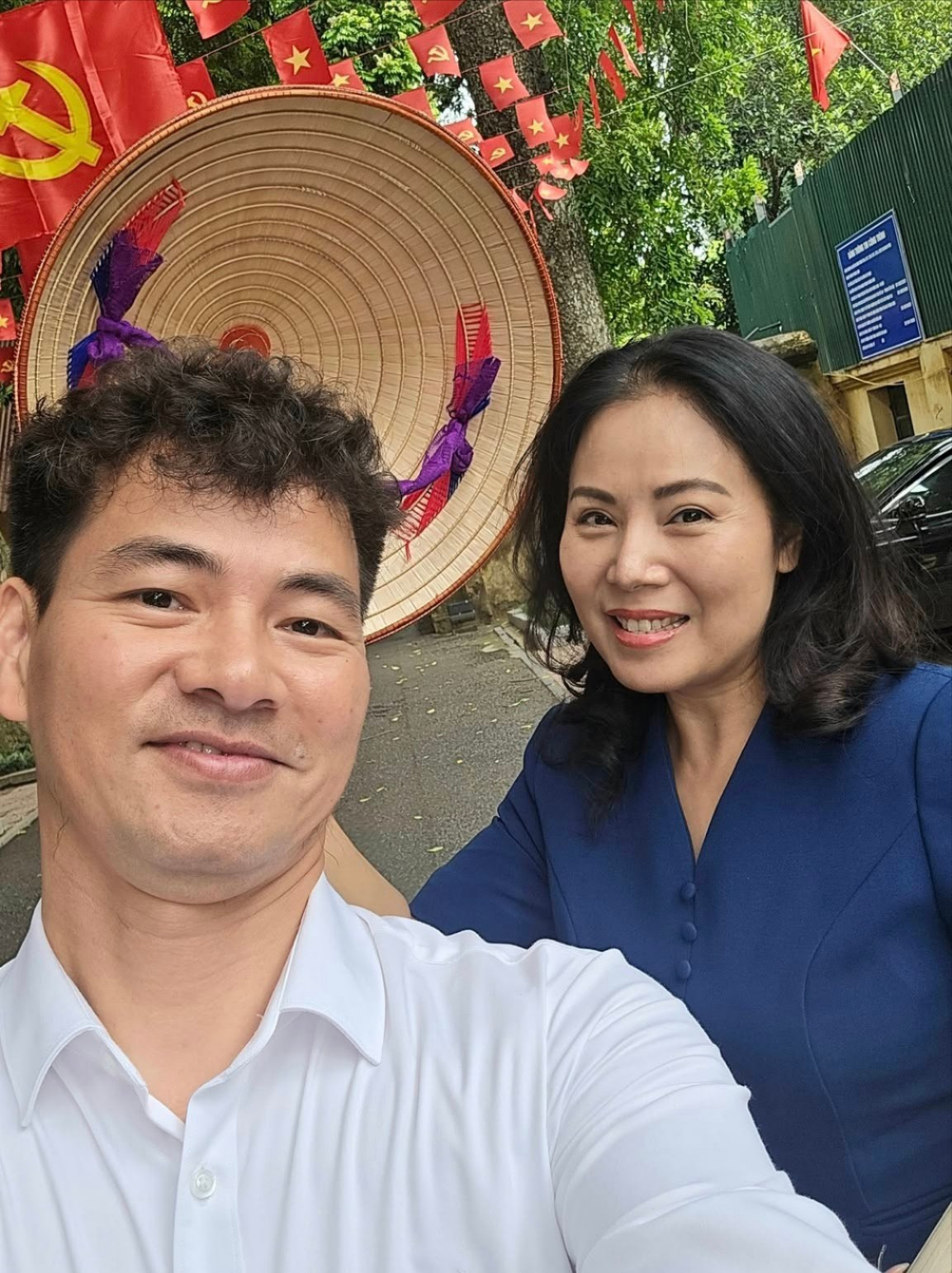 NSND Xuân Bắc và Hồng của 'Sóng ở đáy sông' sau 25 năm - Ảnh 2.