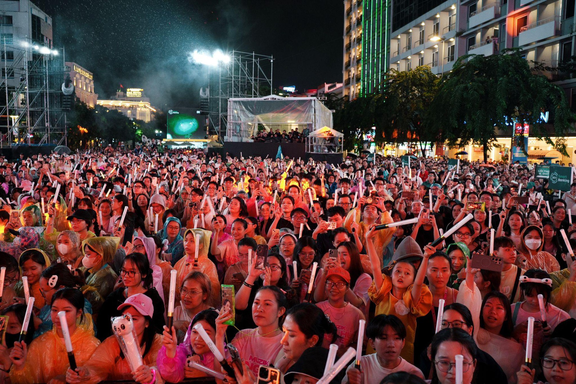 Hành trình bùng nổ cảm xúc của chuỗi sự kiện âm nhạc - công nghệ BIDV Music Festival- Ảnh 12.