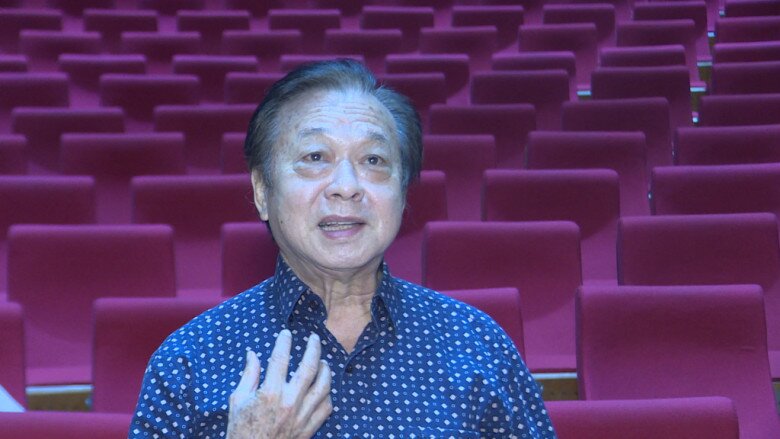 NSND Trần Ngọc Giàu gắn bó với sân khấu cải lương.