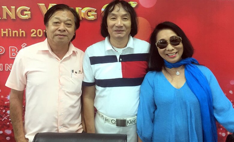 Nghệ sĩ Ngọc Giàu (trái) cùng nghệ sĩ Minh Vương, Bạch Tuyết.