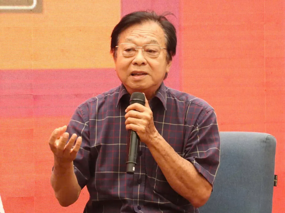 Ông là người dành nhiều tâm huyết với cải lương.