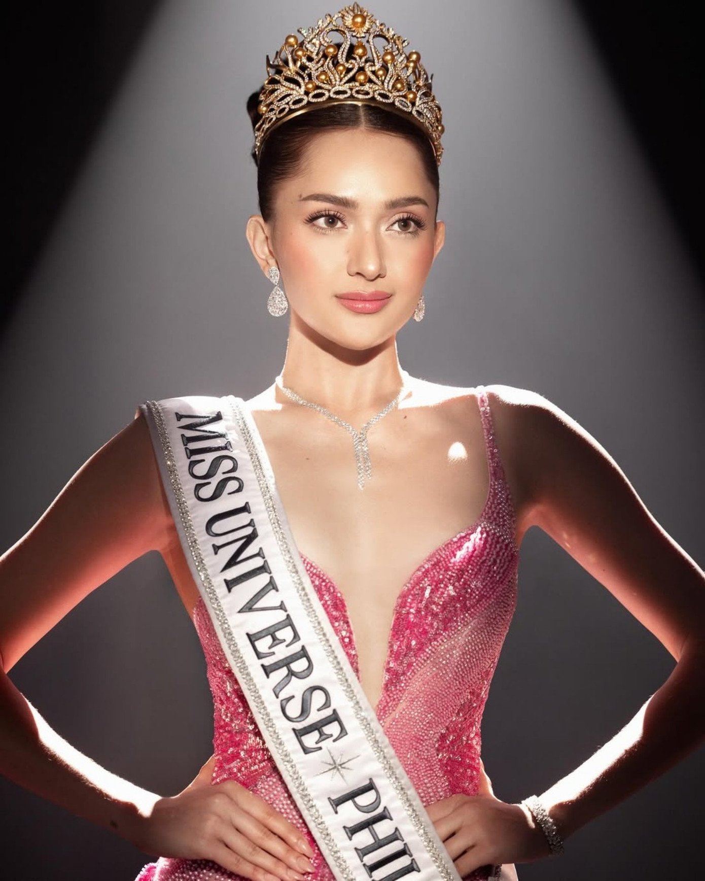 Hoa hậu Hương Giang giành vị trí số 1 trong BXH này ở Miss Universe 2025 - 4